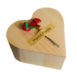 Coffret Bois Coeur Avec Rose De Savon -Créatifs Cadeaux Magasin coffret bois coeur avec rose de savon 2