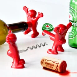 Coffret Bouchon, Décapsuleur Et Tire-bouchon Hommes Heureux -Créatifs Cadeaux Magasin coffret bouchon et tire bouchon hommes heureux 4