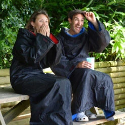 Couverture à Manches D'extérieur Snug Rug -Créatifs Cadeaux Magasin couverture a manches d exterieur snug rug 5