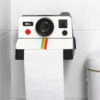 Distributeur Papier Toilette Polaroïd 2 Distributeur Papier Toilette Polaroïd -Créatifs Cadeaux Magasin distributeur papier toilette polaroid