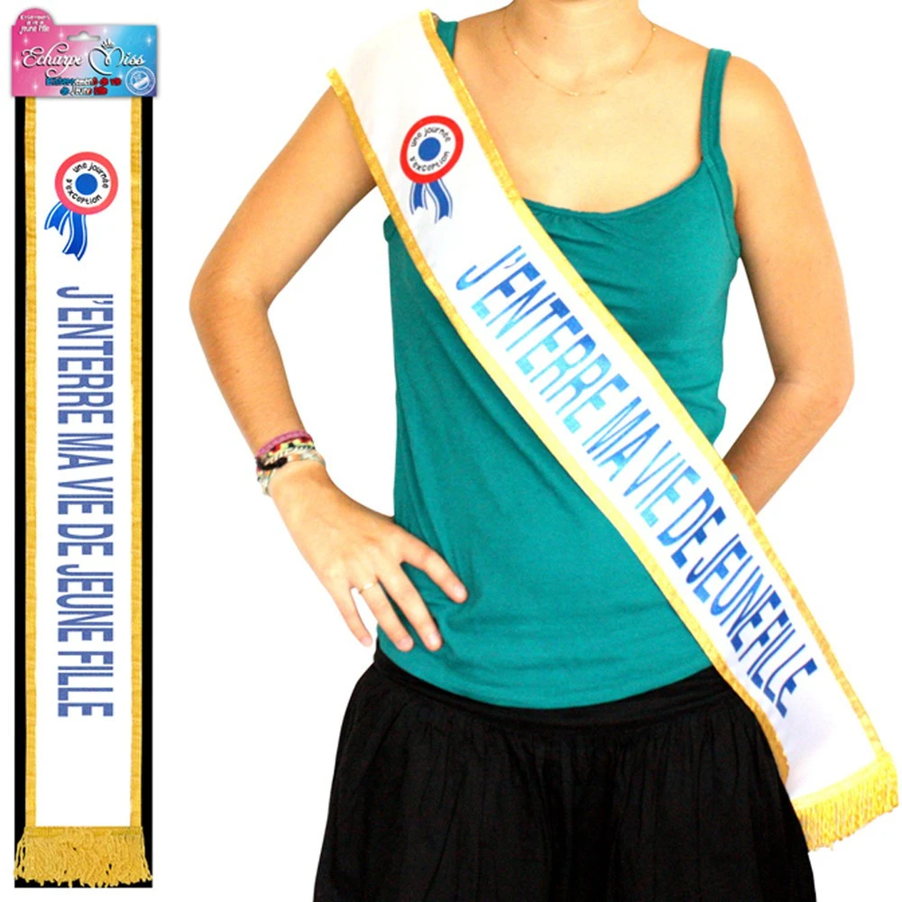 Echarpe Miss "j'enterre Ma Vie De Jeune Fille" 3 Echarpe Miss "j'enterre Ma Vie De Jeune Fille"