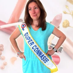 Echarpe Super Connasse -Créatifs Cadeaux Magasin echarpe super connasse 1