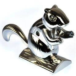 Ecureuil Casse-noix Et Noisettes -Créatifs Cadeaux Magasin ecureuil casse noix et noisettes 2