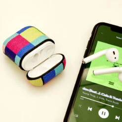 KIKKERLAND Etui De Protection Pour AirPods -Créatifs Cadeaux Magasin etui de protection pour airpods 2
