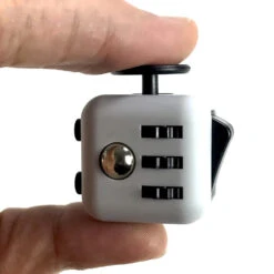 Fidget Cube, Le Dé Sensoriel Anti-stress -Créatifs Cadeaux Magasin fidget cube le de sensoriel anti stress 2