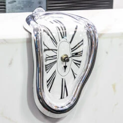 Out Of The Blue Horloge Montre Molle Façon Dali CHIFFRES ROMAINS -Créatifs Cadeaux Magasin horloge montre molle facon dali 3