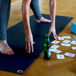 KIKKERLAND Jeu Yoga Bière -Créatifs Cadeaux Magasin jeu yoga biere 2