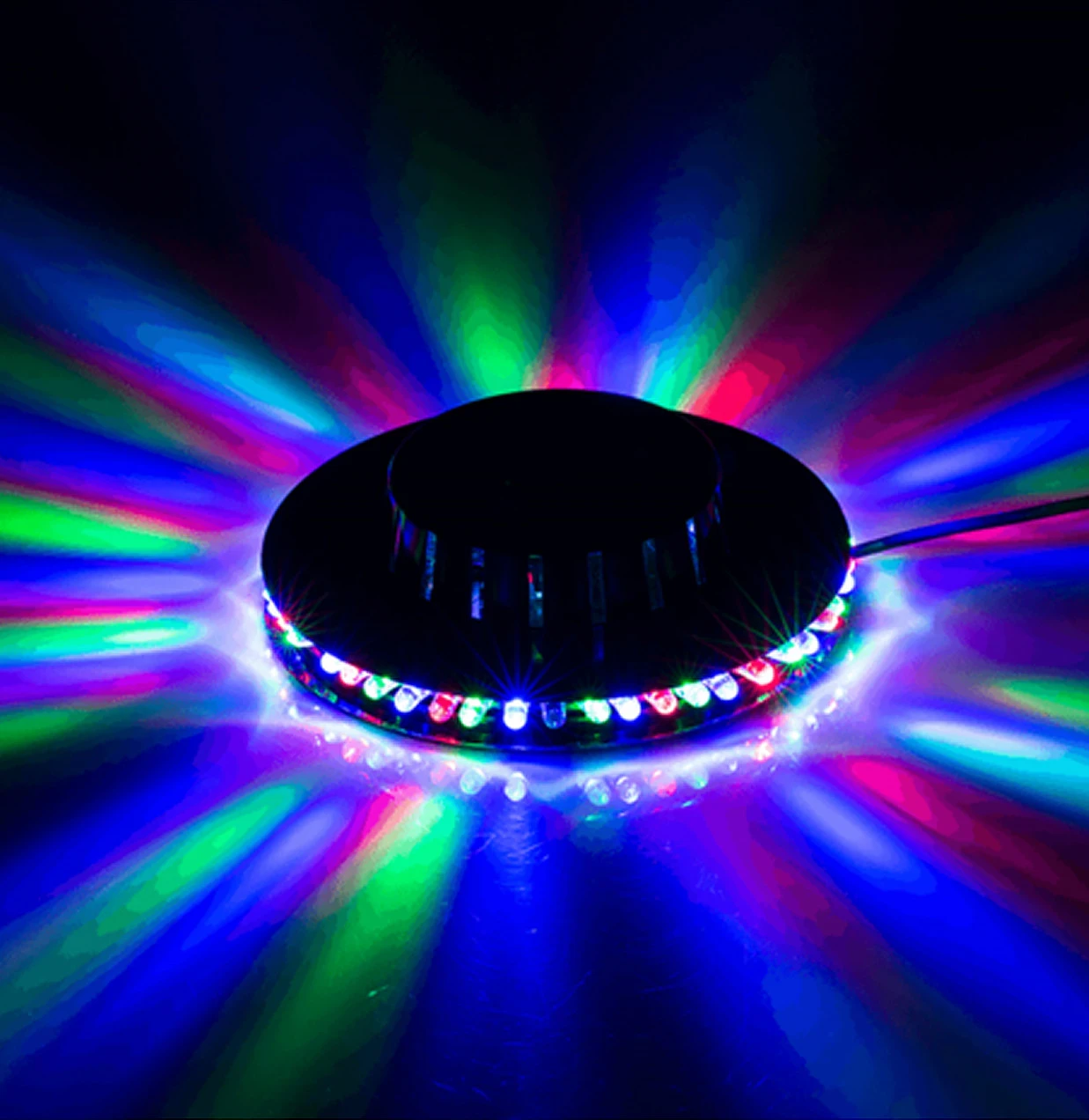 Out Of The Blue Lampe Disco Compacte 48 Leds Multicolore 4 Out Of The Blue Lampe Disco Compacte 48 Leds Multicolore – Image 2