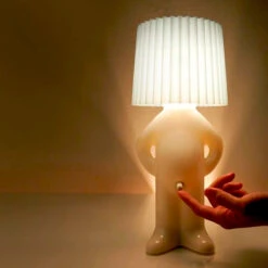Lampe Mr P Shy Man -Créatifs Cadeaux Magasin lampe mr p shy man 2