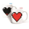 KIKKERLAND Mug Coeur Pixel Chaud Froid -Créatifs Cadeaux Magasin mug coeur pixel chaud froid