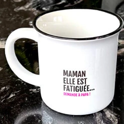Mug Maman Elle Est Fatiguée... -Créatifs Cadeaux Magasin mug maman elle est fatiguee 2