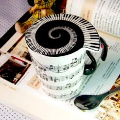Mug Musique Avec Couvercle 11 Mug Musique Avec Couvercle -Créatifs Cadeaux Magasin mug musique avec couvercle 4