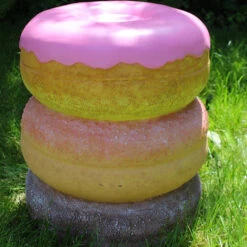 Pouf Donut En Résine -Créatifs Cadeaux Magasin pouf donut en resine 3