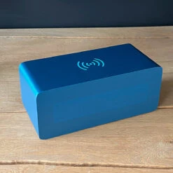 Réveil Bloc Bleu Avec Chargeur Induction -Créatifs Cadeaux Magasin reveil chargeur induction bleu 3