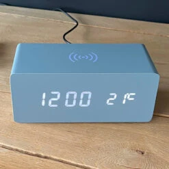 Réveil Bloc Chargeur Induction Gris -Créatifs Cadeaux Magasin reveil chargeur induction gris 4