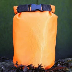 KIKKERLAND Sac étanche 1,5L -Créatifs Cadeaux Magasin sac etanche 15l 4