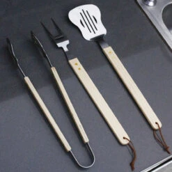 KIKKERLAND Set Barbecue Guitare -Créatifs Cadeaux Magasin set barbecue guitare 4