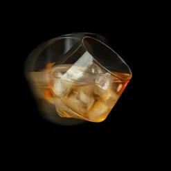 Set De 2 Verres à Whisky à Bascule. -Créatifs Cadeaux Magasin set de 2 verres a whisky a bascule 3