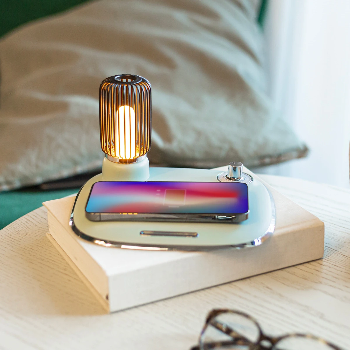 LIVOO Veilleuse De Chevet Vintage Chargeur Induction 5 LIVOO Veilleuse De Chevet Vintage Chargeur Induction – Image 3